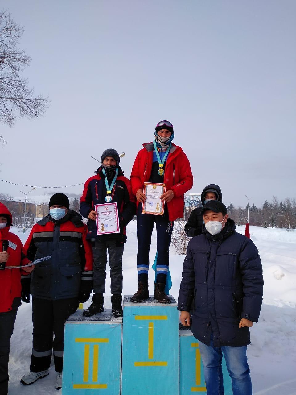 Районные соревнования  по лыжным  гонкам среди юношей и девушек, посвященное 30-летию Дня  Независимости Республики Казахстан